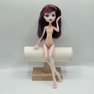 Monster High Skull Shores Draculaura Doll Nude 11-Inch Mattel 2008